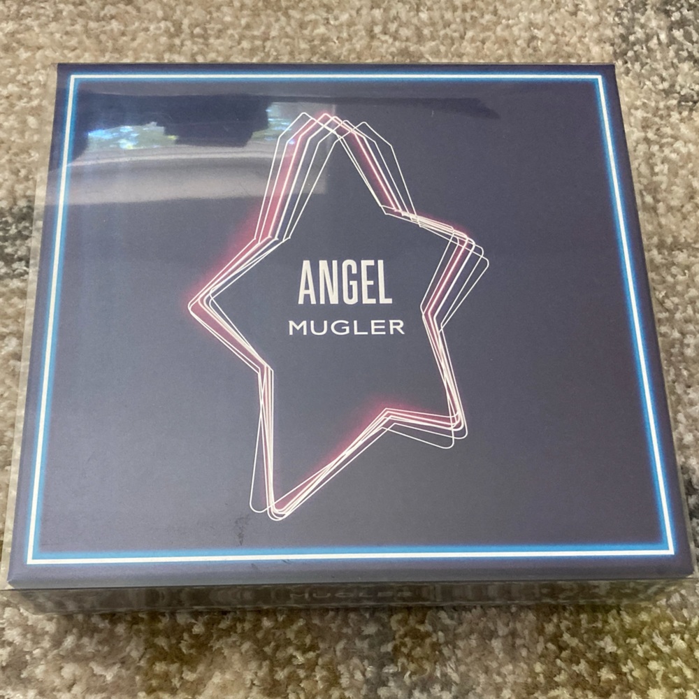 ANGEL
EAU DE PARFUM GIFT SET